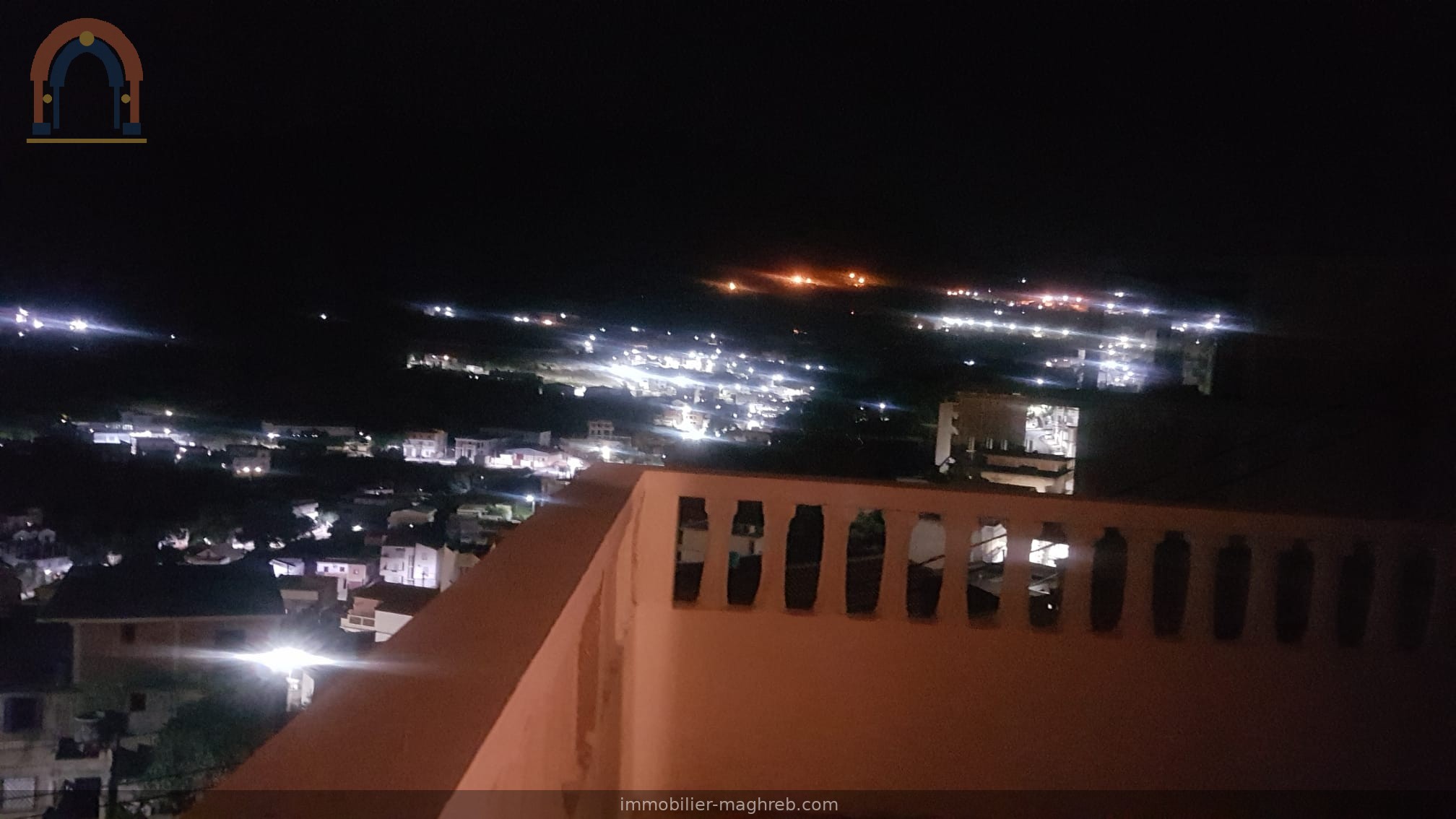 Maison vue mer à Chetaibi — 4 appartements avec vue exceptionnelle sur la baie