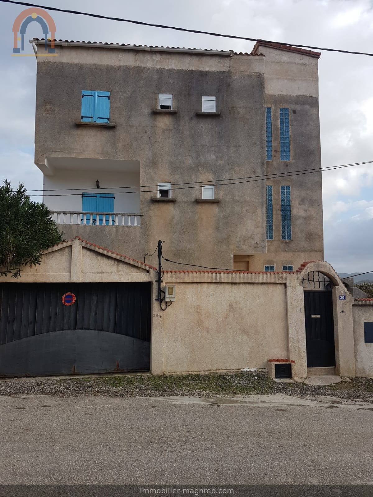 Maison vue mer à Chetaibi — 4 appartements avec vue exceptionnelle sur la baie